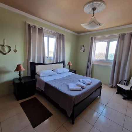 Family House Villa