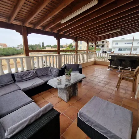 Family House *